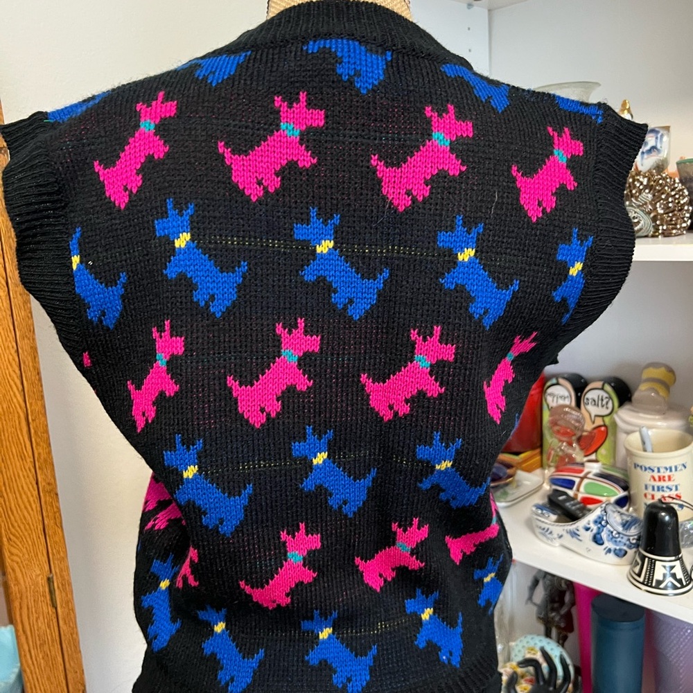 Colorful Dog Pattern Sweater - Picture 4 of 5